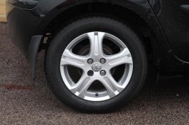 Toyota YARIS 5-DR 1.33 VVT-i TR