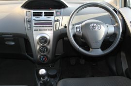 Toyota Yaris 1.33 VVT-i TR
