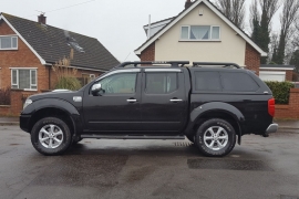 Nissan Navara 2.5DCI Aventura