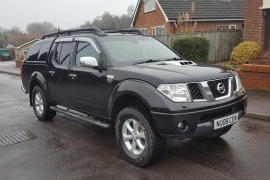 Nissan Navara 2.5DCI Aventura