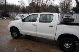 Toyota Hilux 2.5 D-4D HL2 Crewcab Pickup