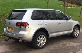 Volkswagen Touareg 2.5 TDI DPF SE