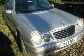 Mercedes-Benz E Class E200 Classic 4dr Auto 3.2