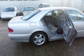 Mercedes-Benz E Class E200 Classic 4dr Auto 2.8