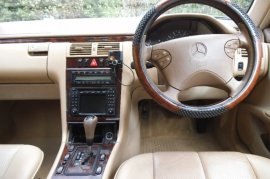 Mercedes-Benz E Class E200 Classic 4dr Auto 2.8
