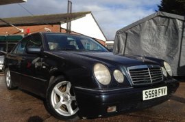 Mercedes-Benz E Class E200 Classic 4dr Auto 3.0