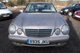 Mercedes-Benz E Class E240 Classic 4dr Tip Auto [2