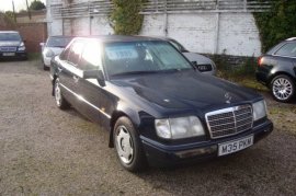 Mercedes-Benz E Class E200 Classic 4dr Auto 2.0