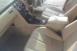 Mercedes-Benz E Class E220 CDi Classic 4dr Auto [5