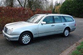 Mercedes-Benz E Class E240 V6 Elegance 5dr Tip Aut