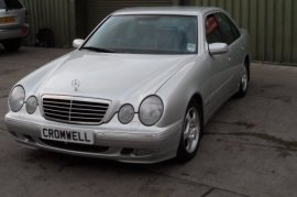 Mercedes-Benz E Class E320 CDi Avantgarde 4dr Tip 