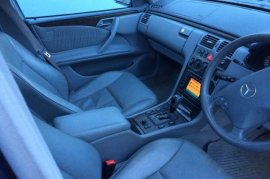 Mercedes-Benz E Class E320 CDi Avantgarde 5dr Tip 