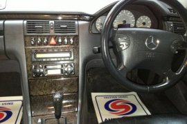 Mercedes-Benz E Class E320 CDi Avantgarde 4dr Tip 