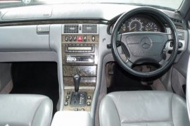 Mercedes-Benz E Class E36 4dr Auto 3.6