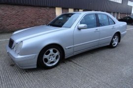 Mercedes-Benz E Class E320  3.2