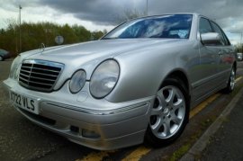 Mercedes-Benz E Class E200  2.0