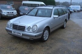 Mercedes-Benz E Class E240 2.4