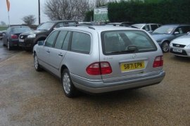 Mercedes-Benz E Class E240 2.4