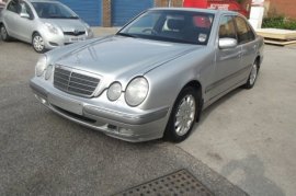 Mercedes-Benz E Class E200 Classic 4dr Auto 2.2