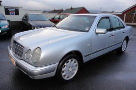 Mercedes-Benz E300 ELEGANCE TD 3.0