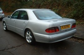 Mercedes-Benz E Class E320  3.2