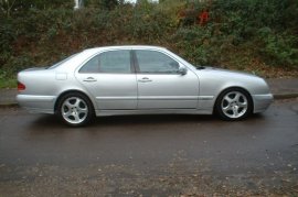 Mercedes-Benz E Class E320  3.2