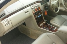 Mercedes-Benz E Class E240  Tip Auto [2.6]