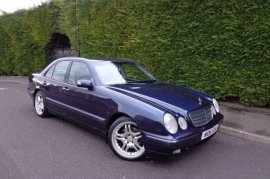 Mercedes-Benz E Class  3.2