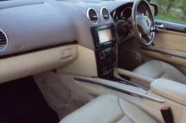 Mercedes-Benz GL  3.0