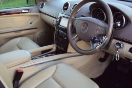 Mercedes-Benz GL  3.0