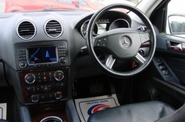 Mercedes-Benz GL Class GL320  3.0