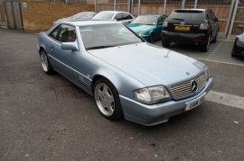 Mercedes-Benz SL Class 500 5.0