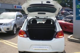 Mitsubishi Mirage 1.2