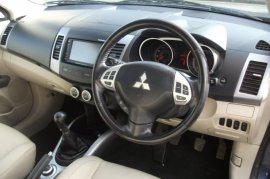 Mitsubishi Outlander 2.0