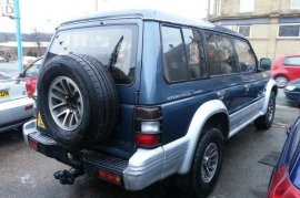 Mitsubishi Shogun 2.5