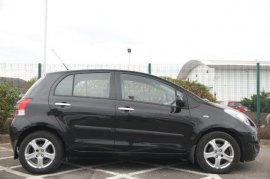 Toyota YARIS 5-DR 1.33 VVT-i TR