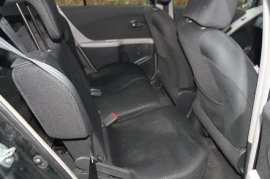 Toyota YARIS 5-DR 1.33 VVT-i TR