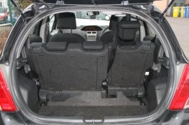 Toyota YARIS 5-DR 1.33 VVT-i TR