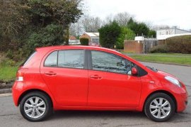 Toyota YARIS 5-DR 1.33 VVT-i TR