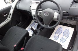 Toyota Yaris 1.3 VVT-i TR