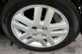 Toyota Yaris 1.3 VVT-i TR