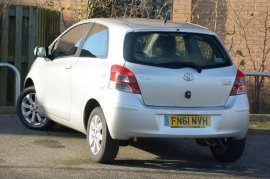 Toyota YARIS 3-DR 1.0 VVT-i T