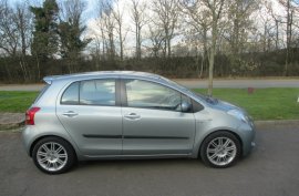 Toyota Yaris 1.4 D-4D SR