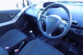 Toyota YARIS 5-DR 1.33 VVT-i