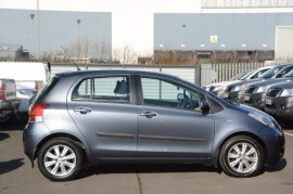 Toyota YARIS 5-DR 1.33 VVT-i T