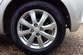 Toyota Yaris 1.33 VVT-i TR