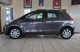 Toyota Yaris T SPIRIT VVT-I
