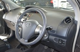 Toyota Yaris T SPIRIT VVT-I