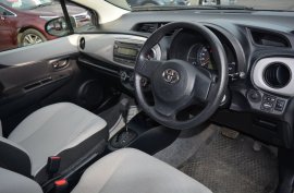Toyota Yaris Vitz 1.33 CVT