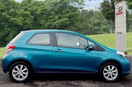 Toyota YARIS 3-DR 1.33 VVT-i